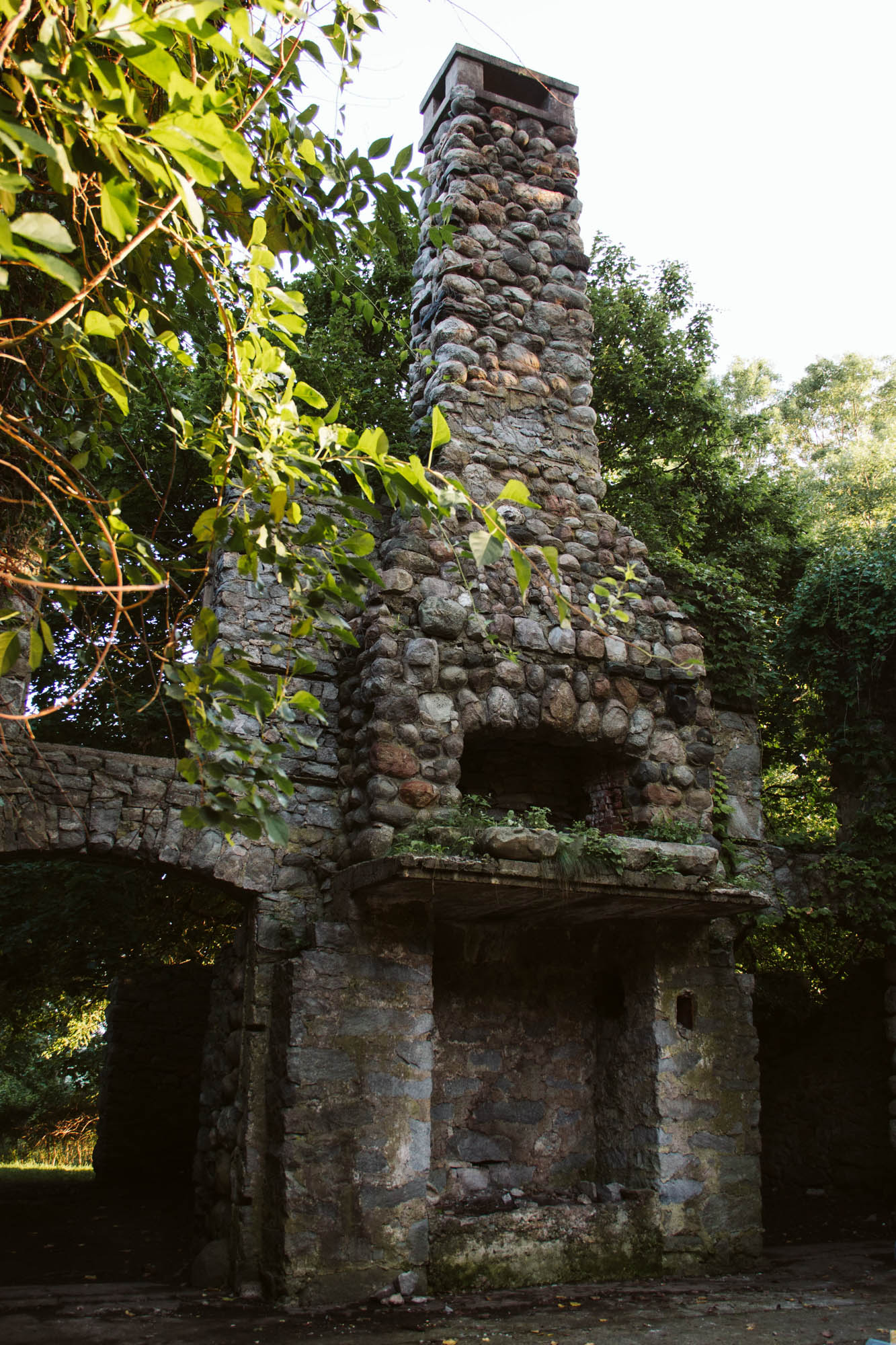 castle at gibbet hill halloween styled shoot